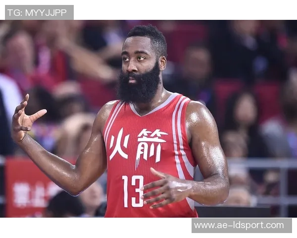 记者分析哈登回归火箭可能性称其最适合担任组织者角色