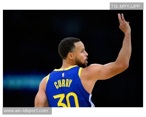 两年前的今天库里三分球里程碑达成3500个传奇依旧延续